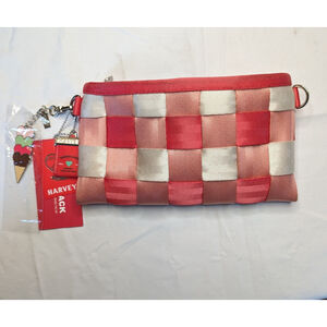 Harveys Seatbelt Hip Pack - Peaches and Cream